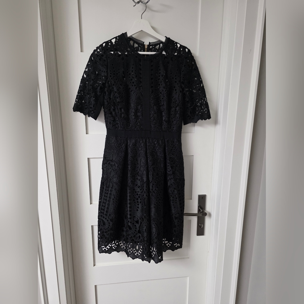 Elegant Black Lace Dress